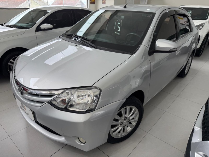 etios 1.5 xls sedan 16v flex 4p manual 2015 caxias do sul