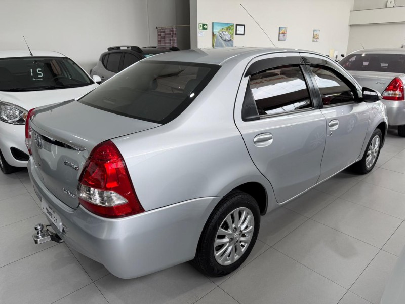 ETIOS 1.5 XLS SEDAN 16V FLEX 4P MANUAL - 2015 - CAXIAS DO SUL