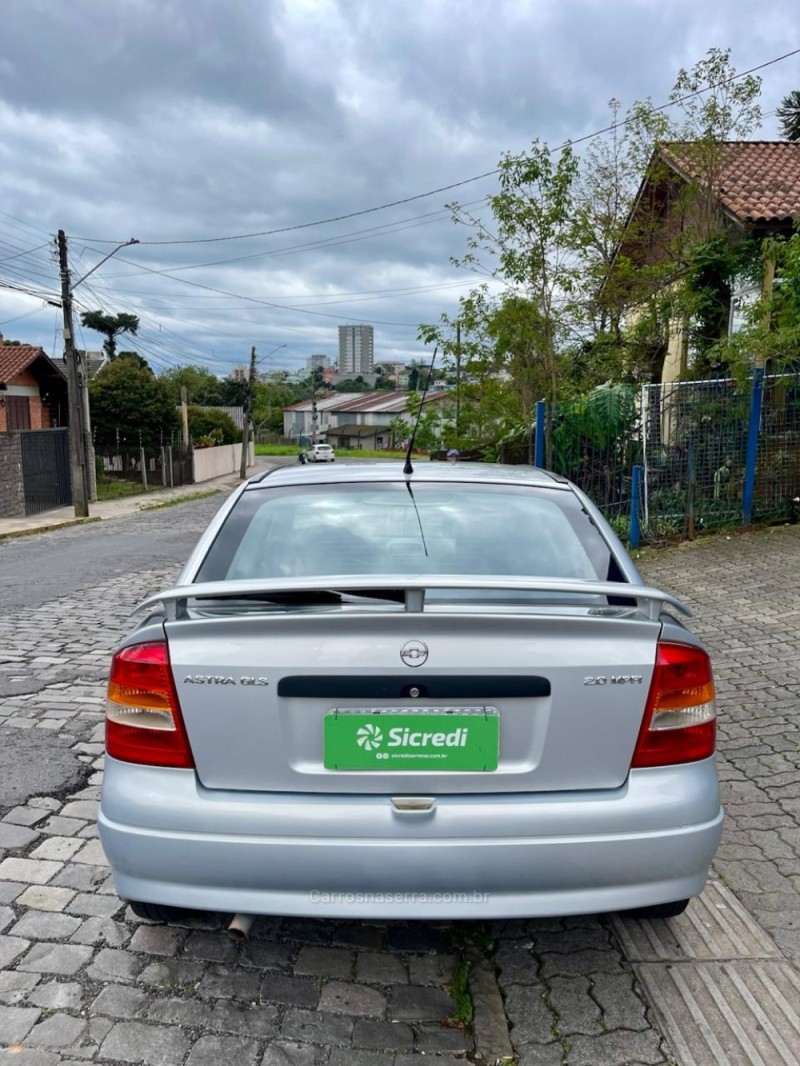 ASTRA 1.8 MPFI GL 8V GASOLINA 2P MANUAL - 2001 - BENTO GONçALVES