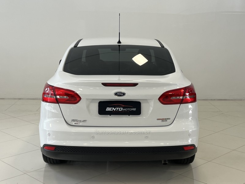 FOCUS 2.0 SE PLUS SEDAN 16V FLEX 4P AUTOMÁTICO - 2016 - BENTO GONçALVES