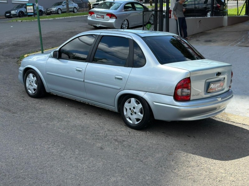 CLASSIC 1.0 VHC LS 8V FLEX 4P MANUAL - 2010 - NOVO HAMBURGO