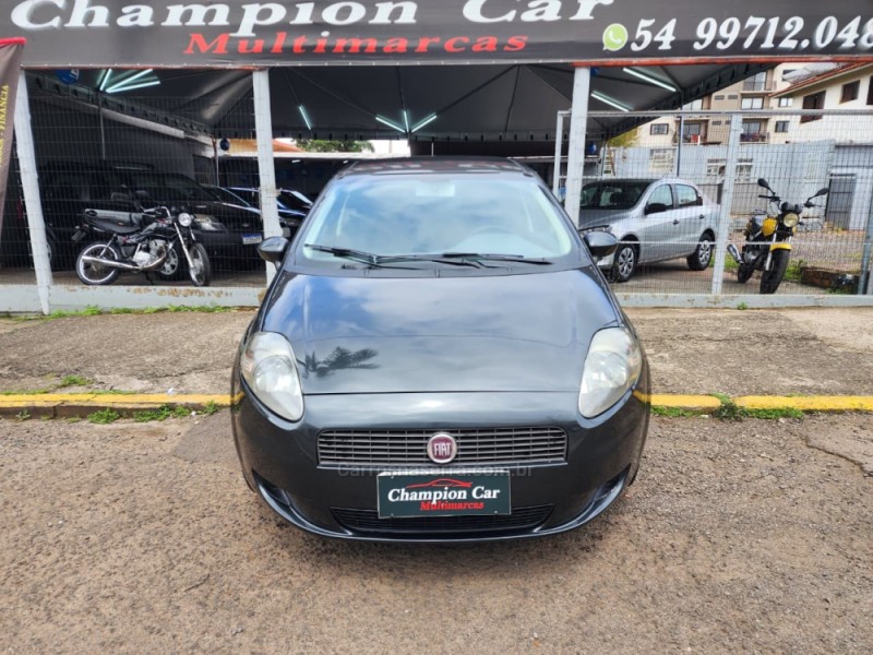 PUNTO 1.4 ATTRACTIVE 8V FLEX 4P MANUAL - 2012 - VACARIA