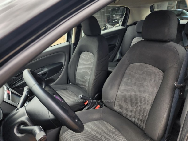 PUNTO 1.4 ATTRACTIVE 8V FLEX 4P MANUAL - 2012 - VACARIA