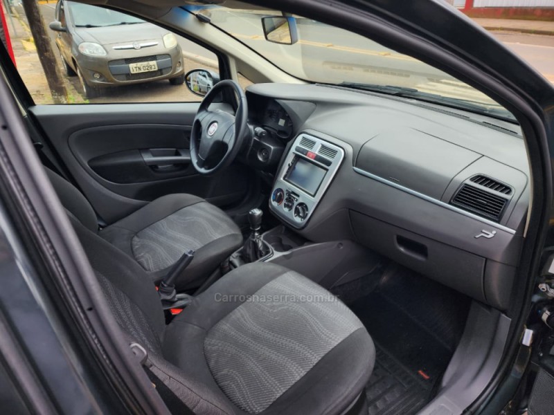 PUNTO 1.4 ATTRACTIVE 8V FLEX 4P MANUAL - 2012 - VACARIA