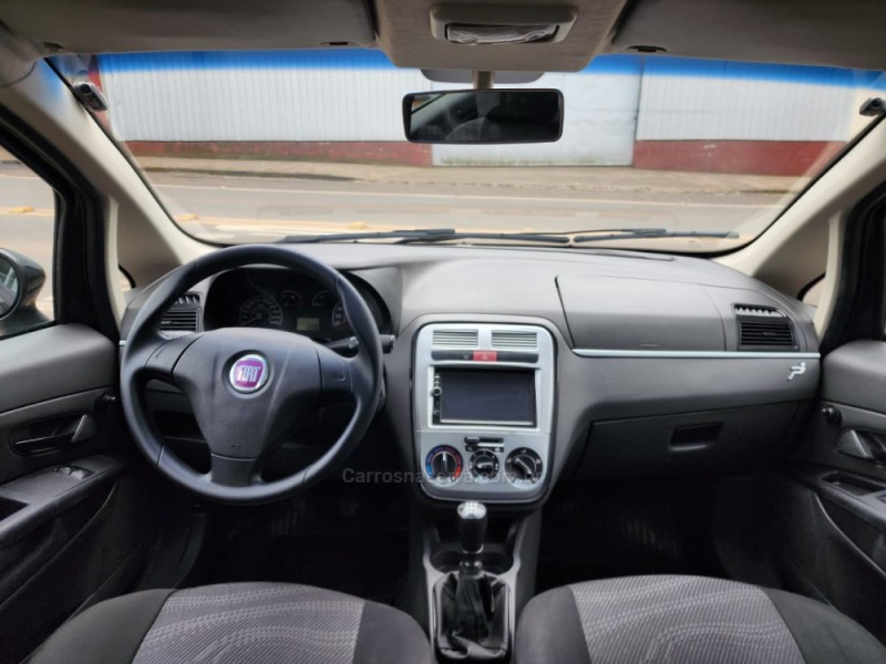 PUNTO 1.4 ATTRACTIVE 8V FLEX 4P MANUAL - 2012 - VACARIA