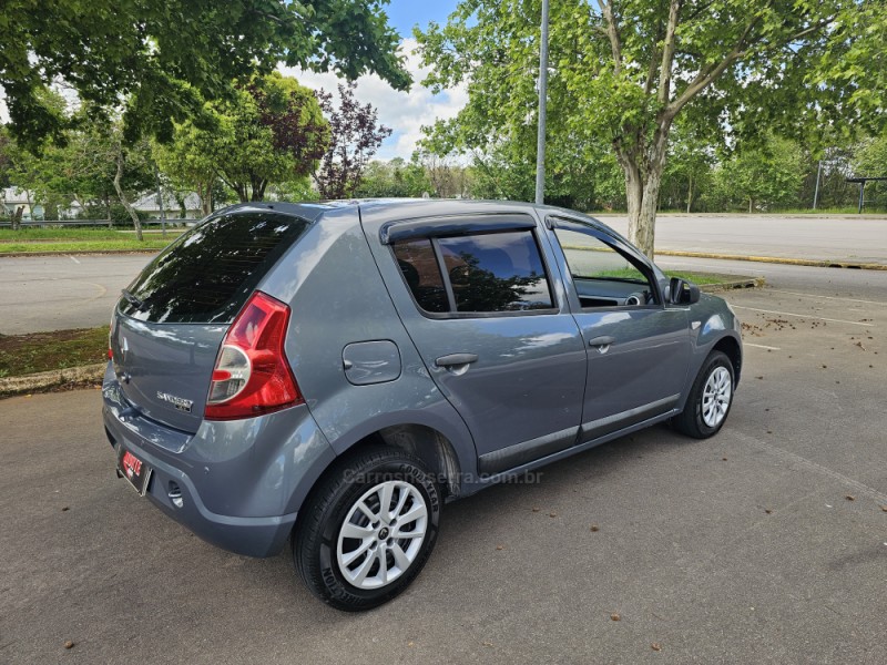 SANDERO 1.0 EXPRESSION 16V FLEX 4P MANUAL - 2011 - BENTO GONçALVES