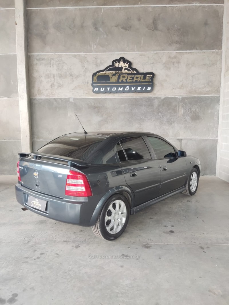 ASTRA 2.0 MPFI ADVANTAGE 8V FLEX 4P MANUAL - 2009 - VALE REAL