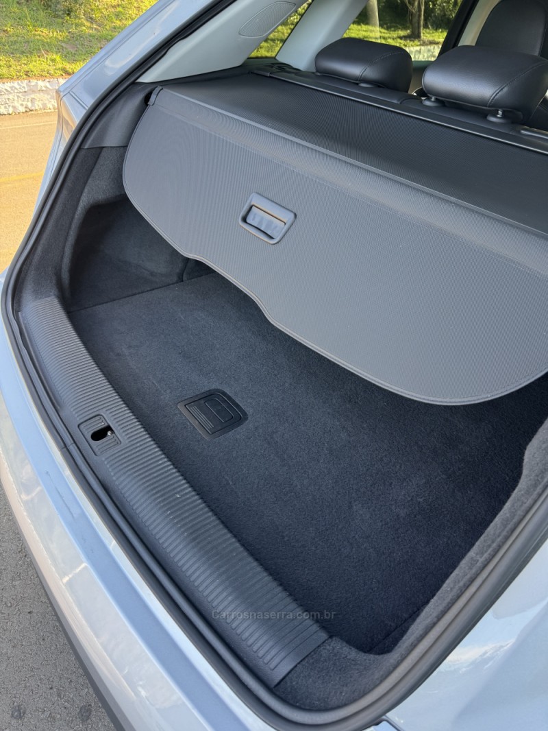 Q3 1.4 TFSI AMBIENTE FLEX 4P S TRONIC - 2017 - NOVA ARAçá