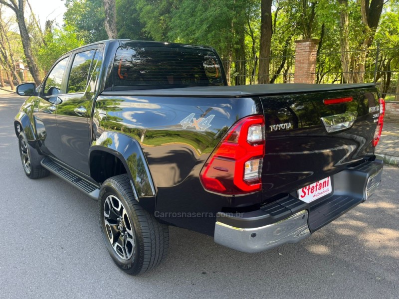 HILUX 2.8 SRX PLUS 4X4 CD TURBO DIESEL 4P AUTOMÁTICO - 2024 - FELIZ
