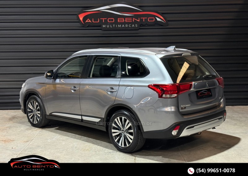 OUTLANDER 2.0 MIVEC HPE GASOLINA 4P AUTOMÁTICO - 2020 - BENTO GONçALVES