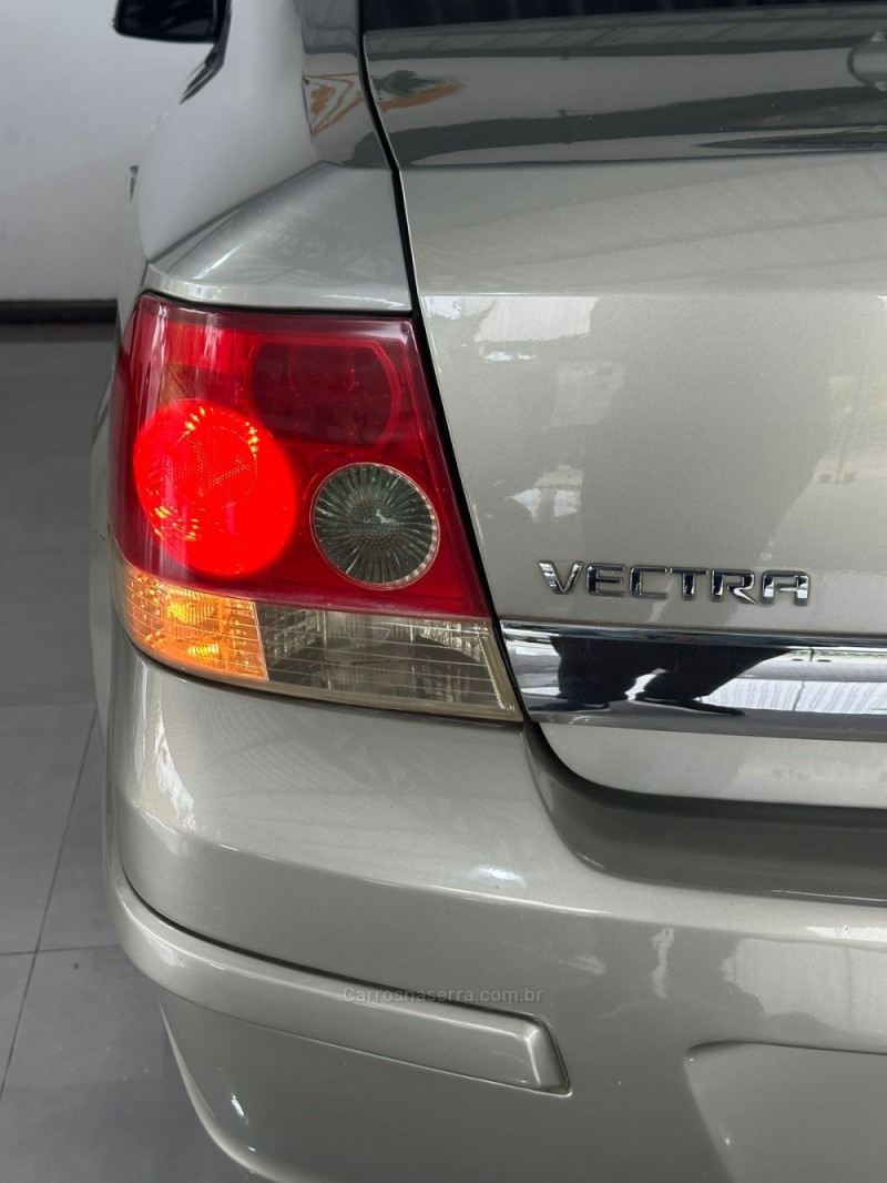 VECTRA 2.0 MPFI EXPRESSION 8V 140CV FLEX 4P MANUAL - 2010 - NOVO HAMBURGO