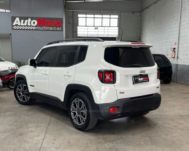 RENEGADE 1.8 16V FLEX LONGITUDE 4P AUTOMÁTICO - 2016 - VACARIA