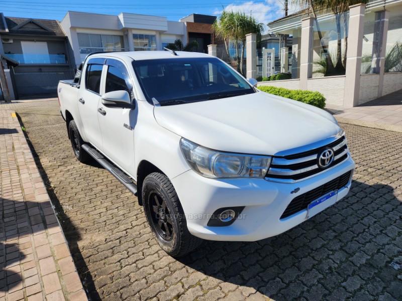 HILUX 2.8 4X4 CD 8V DIESEL 4P MANUAL - 2019 - MONTENEGRO