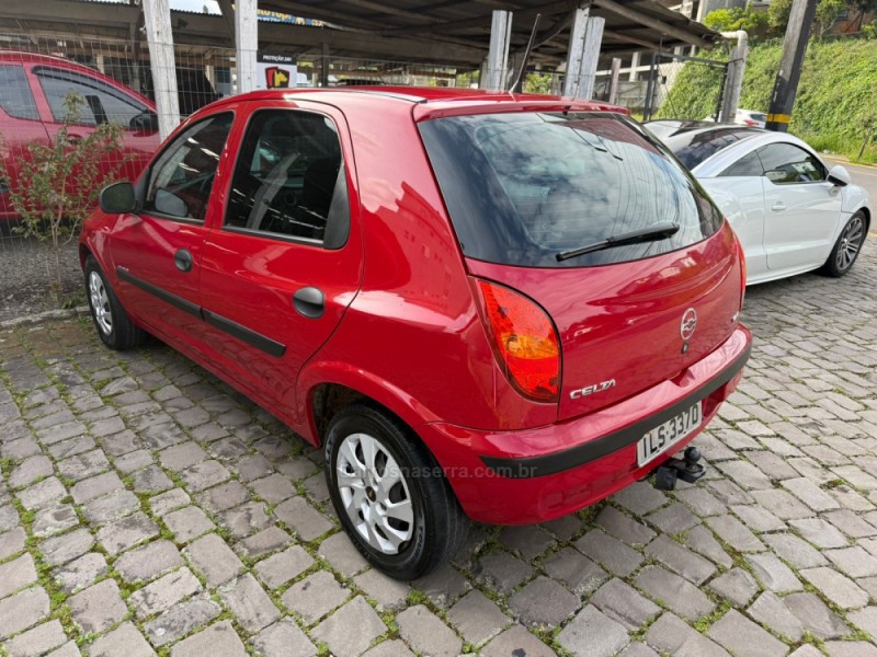 CELTA 1.0 MPFI VHC SUPER 8V GASOLINA 4P MANUAL - 2004 - FARROUPILHA
