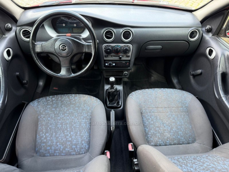 CELTA 1.0 MPFI VHC SUPER 8V GASOLINA 4P MANUAL - 2004 - FARROUPILHA