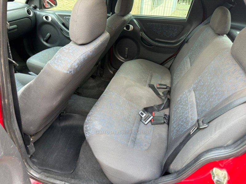 CELTA 1.0 MPFI VHC SUPER 8V GASOLINA 4P MANUAL - 2004 - FARROUPILHA