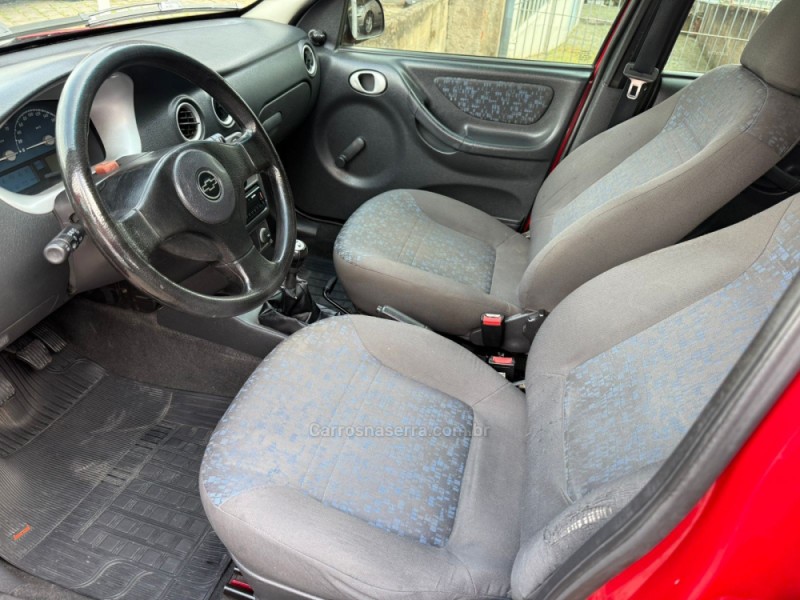 CELTA 1.0 MPFI VHC SUPER 8V GASOLINA 4P MANUAL - 2004 - FARROUPILHA