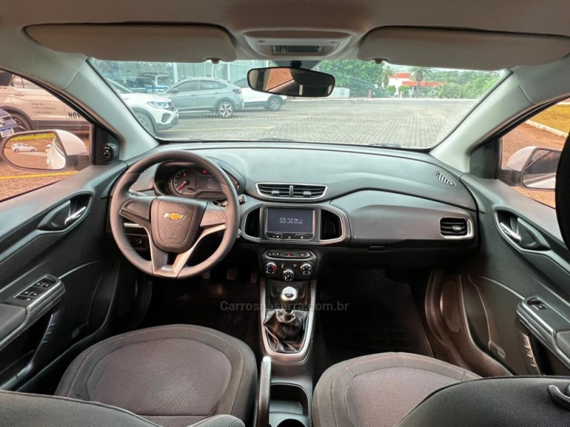 ONIX 1.4 MPFI LTZ 8V FLEX 4P MANUAL - 2015 - NOVA PETRóPOLIS