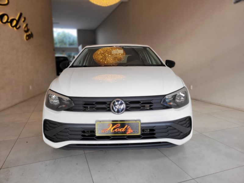 POLO 1.0 MPI TRACK 4P MANUAL - 2025 - CANELA