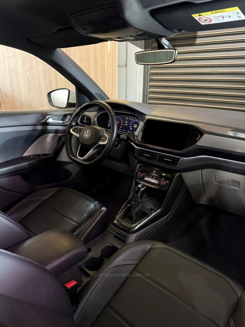 T-CROSS 1.4 HIGHLINE TSI 16V FLEX 4P AUTOMÁTICO - 2022 - LAJEADO