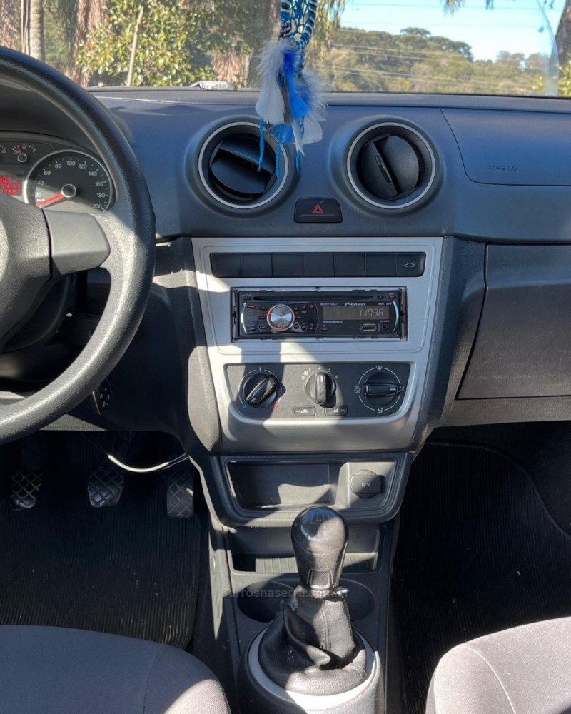 VOYAGE 1.0 MI CITY 8V FLEX 4P MANUAL - 2015 - CAXIAS DO SUL