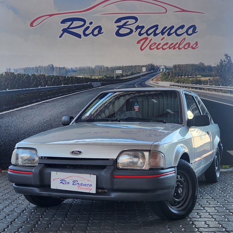ESCORT 1.0 HOBBY 8V GASOLINA 2P MANUAL