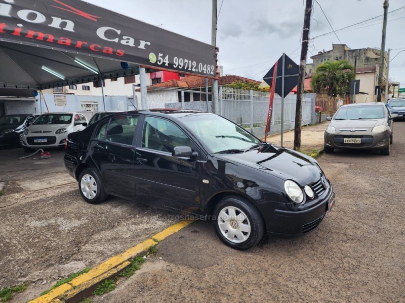 POLO 1.6 MI 8V GASOLINA 4P MANUAL - 2004 - VACARIA