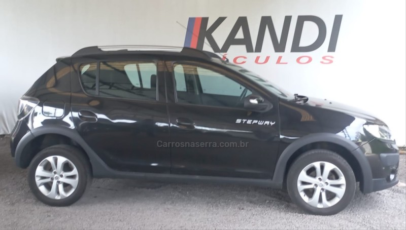 SANDERO 1.6 STEPWAY 16V FLEX 4P MANUAL - 2017 - CAXIAS DO SUL