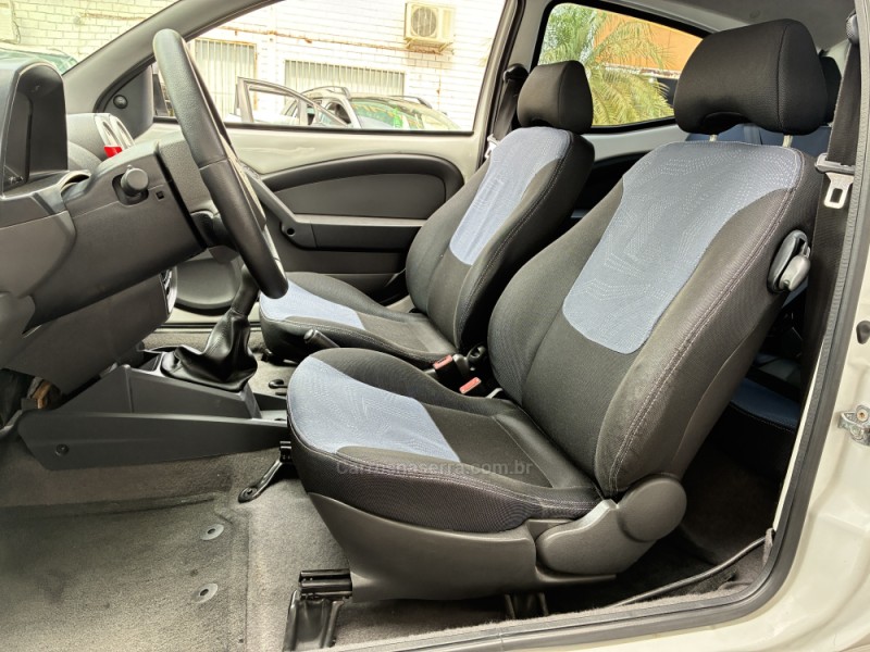 KA 1.0 MPI CLASS 8V FLEX 2P MANUAL - 2013 - VENâNCIO AIRES