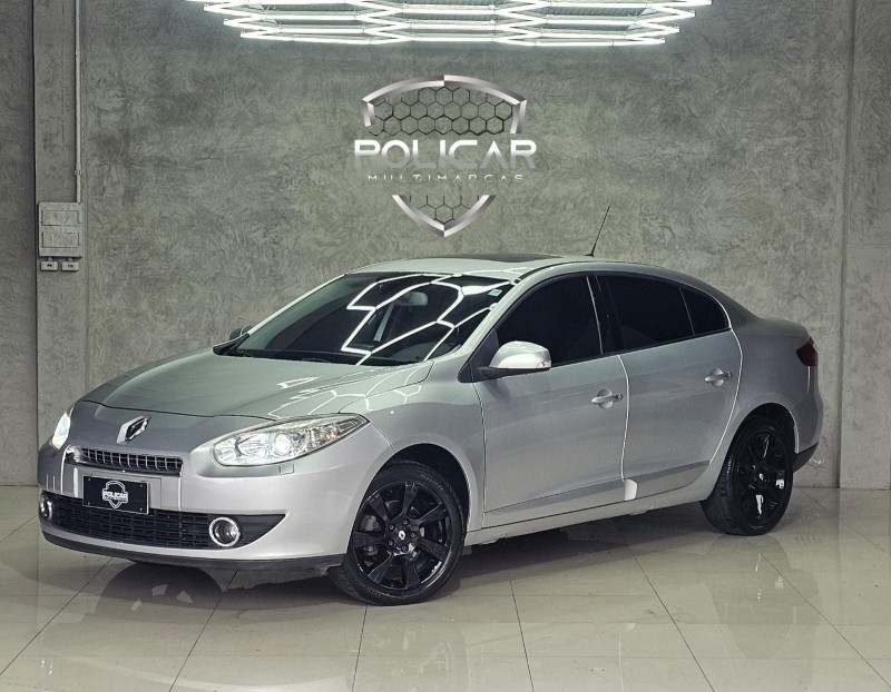 RENAULT - FLUENCE - 2013/2013 - Prata - R$ 46.900,00