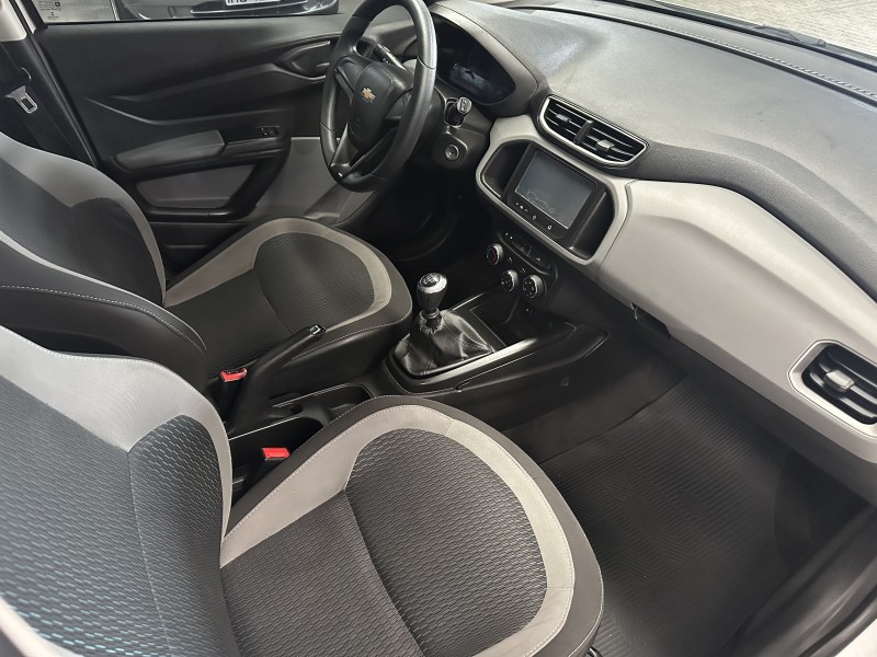 ONIX 1.0 MPFI LT 8V FLEX 4P MANUAL - 2015 - CAXIAS DO SUL