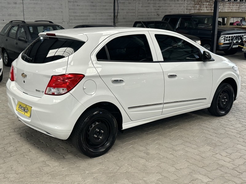 ONIX 1.0 MPFI LT 8V FLEX 4P MANUAL - 2015 - CAXIAS DO SUL