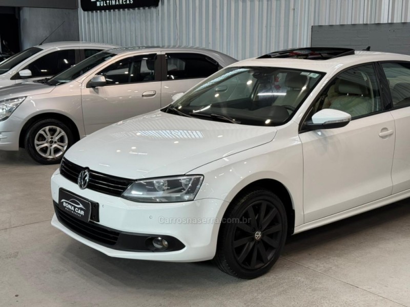JETTA 2.0 COMFORTLINE FLEX 4P TIPTRONIC - 2014 - CAXIAS DO SUL