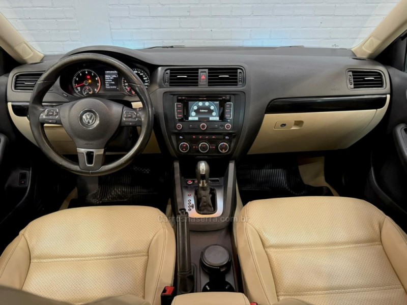JETTA 2.0 COMFORTLINE FLEX 4P TIPTRONIC - 2014 - CAXIAS DO SUL