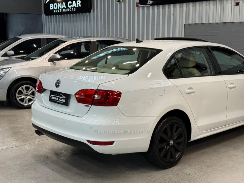 JETTA 2.0 COMFORTLINE FLEX 4P TIPTRONIC - 2014 - CAXIAS DO SUL