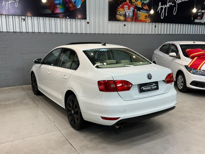 JETTA 2.0 COMFORTLINE FLEX 4P TIPTRONIC - 2014 - CAXIAS DO SUL