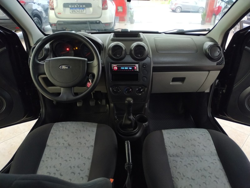 FIESTA 1.0 MPI TREND HATCH 8V FLEX 4P MANUAL - 2009 - CAXIAS DO SUL
