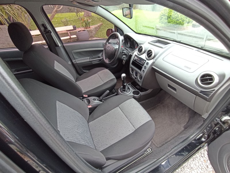FIESTA 1.6 ROCAM SE SEDAN 8V FLEX 4P MANUAL - 2014 - BENTO GONçALVES