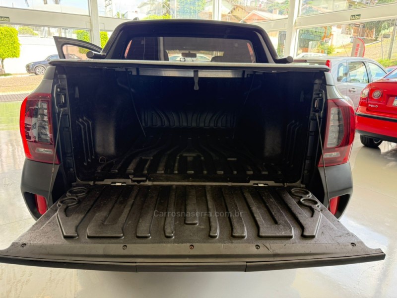 DUSTER OROCH 1.6 16V FLEX DYNAMIQUE 4P MANUAL - 2018 - NOVO HAMBURGO