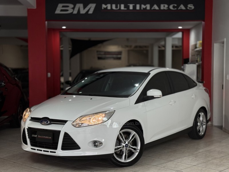 FOCUS 2.0 SE PLUS SEDAN 16V FLEX 4P AUTOMÁTICO - 2015 - GUAPORé