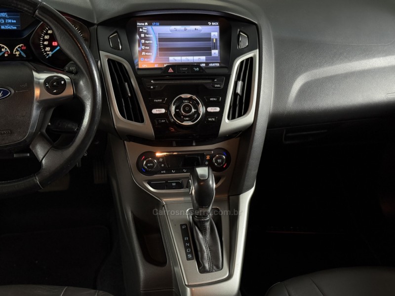 FOCUS 2.0 SE PLUS SEDAN 16V FLEX 4P AUTOMÁTICO - 2015 - GUAPORé