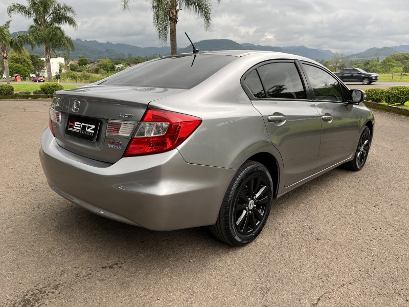 CIVIC 2.0 LXR 16V FLEX 4P AUTOMÁTICO - 2014 - BOM PRINCíPIO