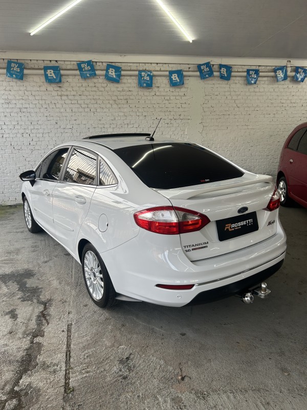 FIESTA 1.6 TITANIUM PLUS SEDAN 16V FLEX 4P AUTOMÁTICO - 2015 - CAXIAS DO SUL
