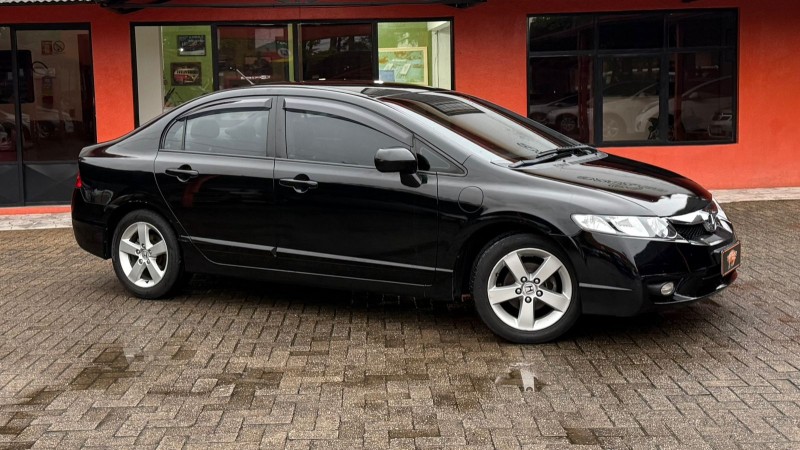 CIVIC 1.8 LXS 16V FLEX 4P AUTOMÁTICO