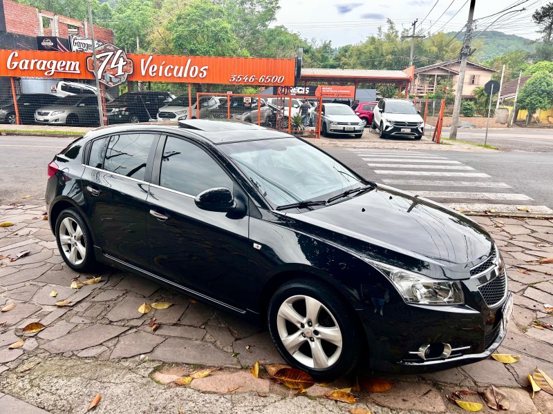 CRUZE 1.8 LTZ SPORT6 16V FLEX 4P AUTOMÁTICO - 2014 - TRêS COROAS