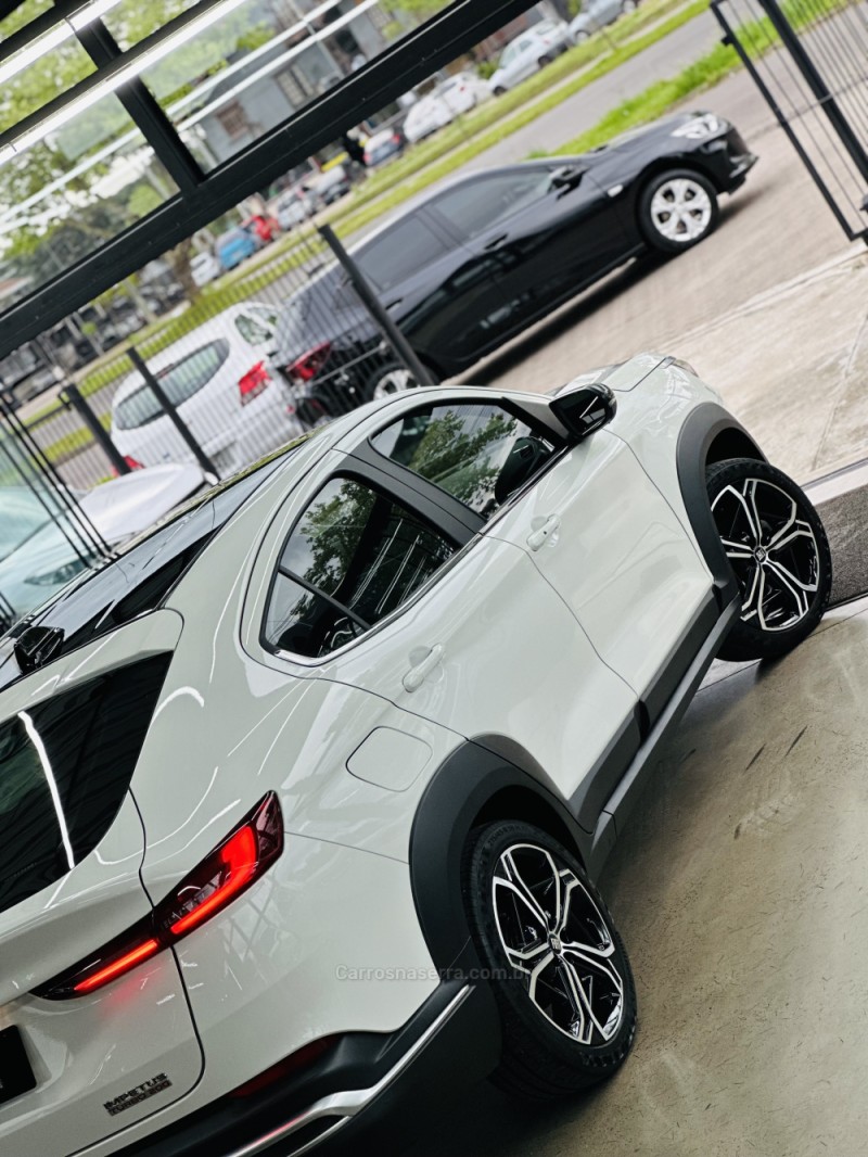 FASTBACK 1.0 IMPETUS 200 TURBO FLEX 4P AUTOMÁTICO - 2023 - CANELA