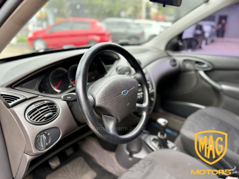 FOCUS 1.6 SE PLUS 16V FLEX 4P MANUAL - 2009 - CAXIAS DO SUL