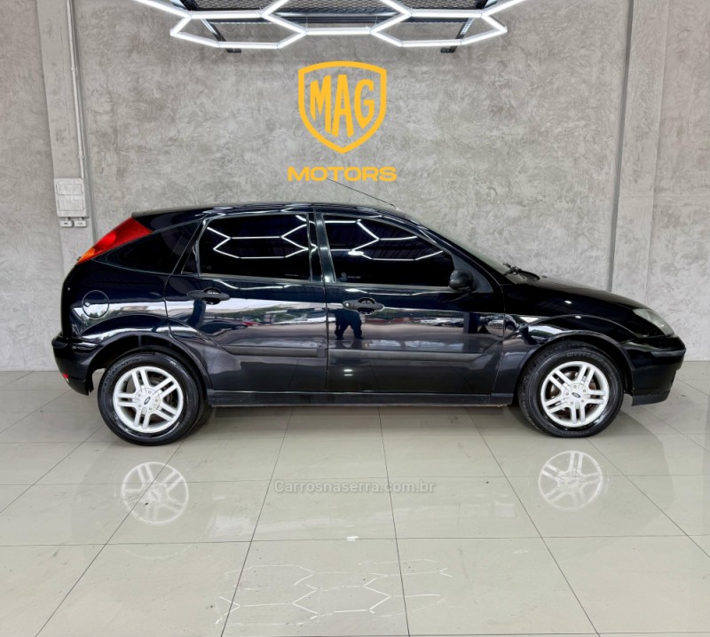 FOCUS 1.6 SE PLUS 16V FLEX 4P MANUAL - 2009 - CAXIAS DO SUL