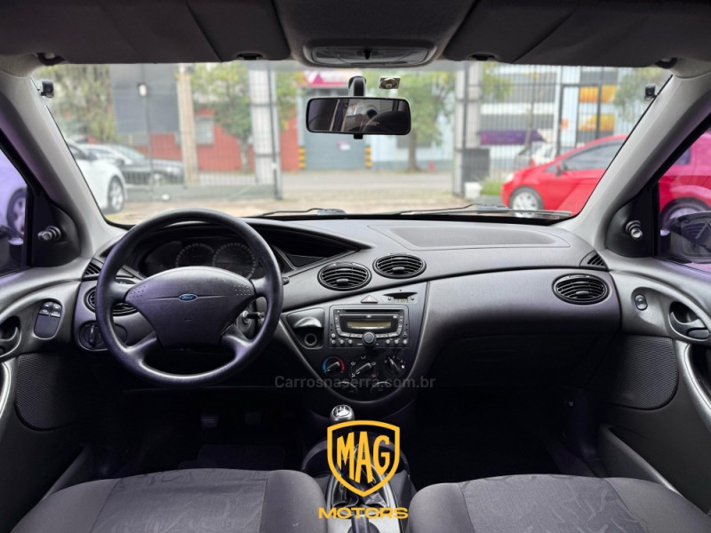 FOCUS 1.6 SE PLUS 16V FLEX 4P MANUAL - 2009 - CAXIAS DO SUL