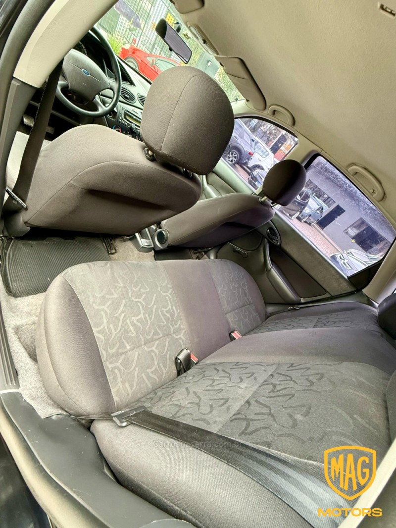 FOCUS 1.6 SE PLUS 16V FLEX 4P MANUAL - 2009 - CAXIAS DO SUL
